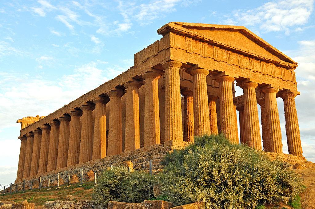 1024px-Temple_of_Concordia_(Agrigento)_-_Valle_dei_Templi,_Agrigento,_Sicily,_Italy_-_17_Oct._2010